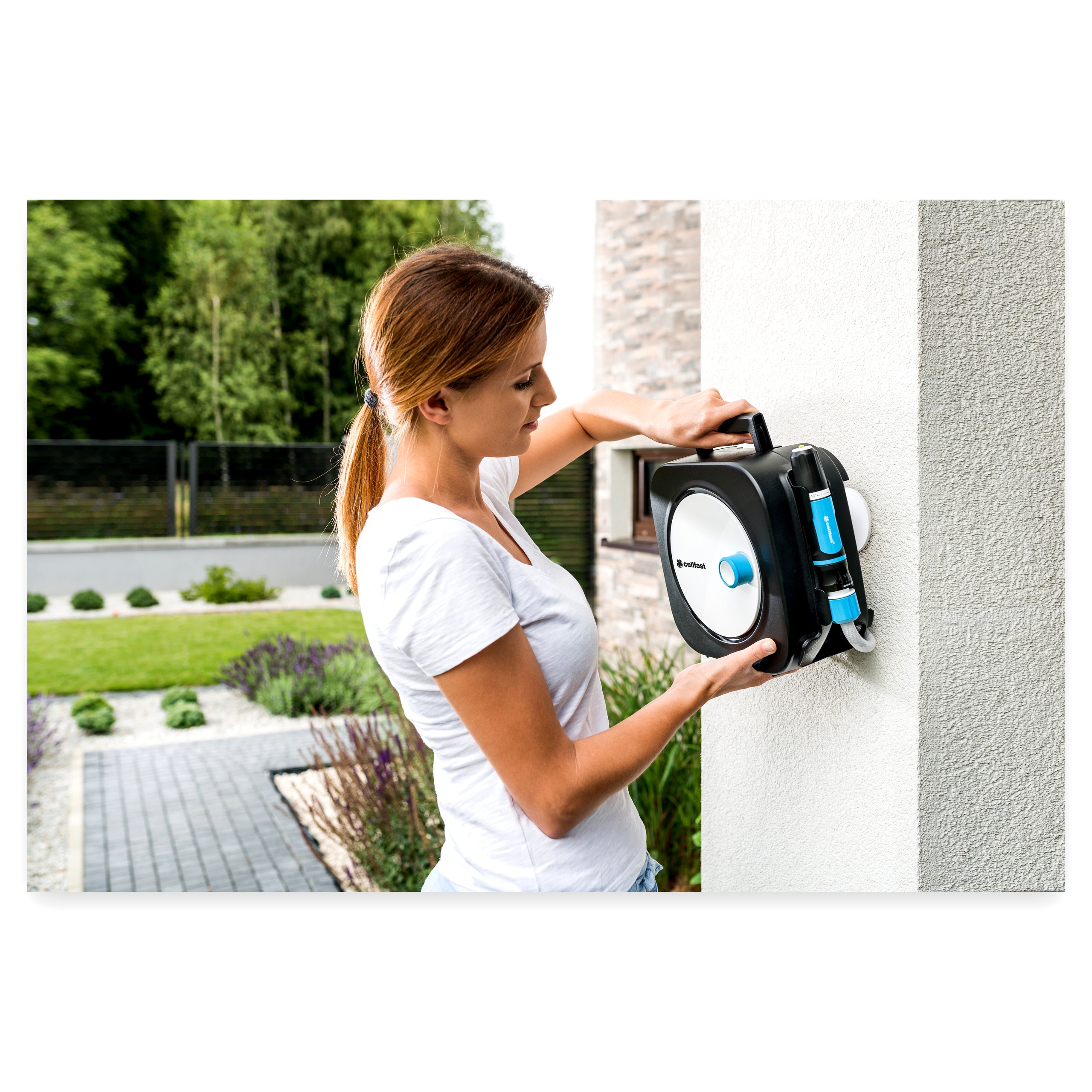 12904c66711ea067d68f3bddc34b89a3.jpg Zwijacz na wąż ERGO XS wąż 3/8" 10 m + końcówki ERGO