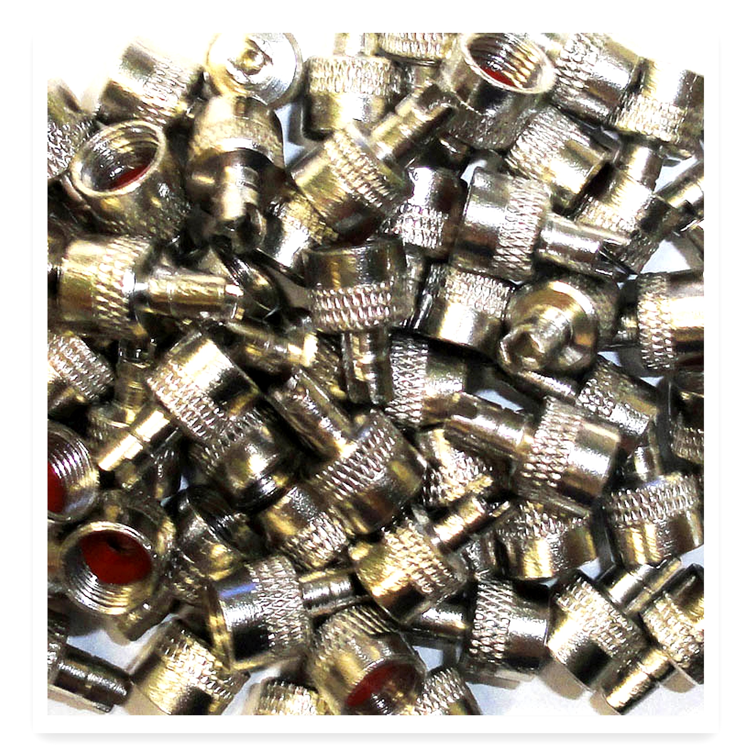 4ae1564370eedfb00a889164f77a8429.jpg Metalowy kapturek zaworu do ładowacza