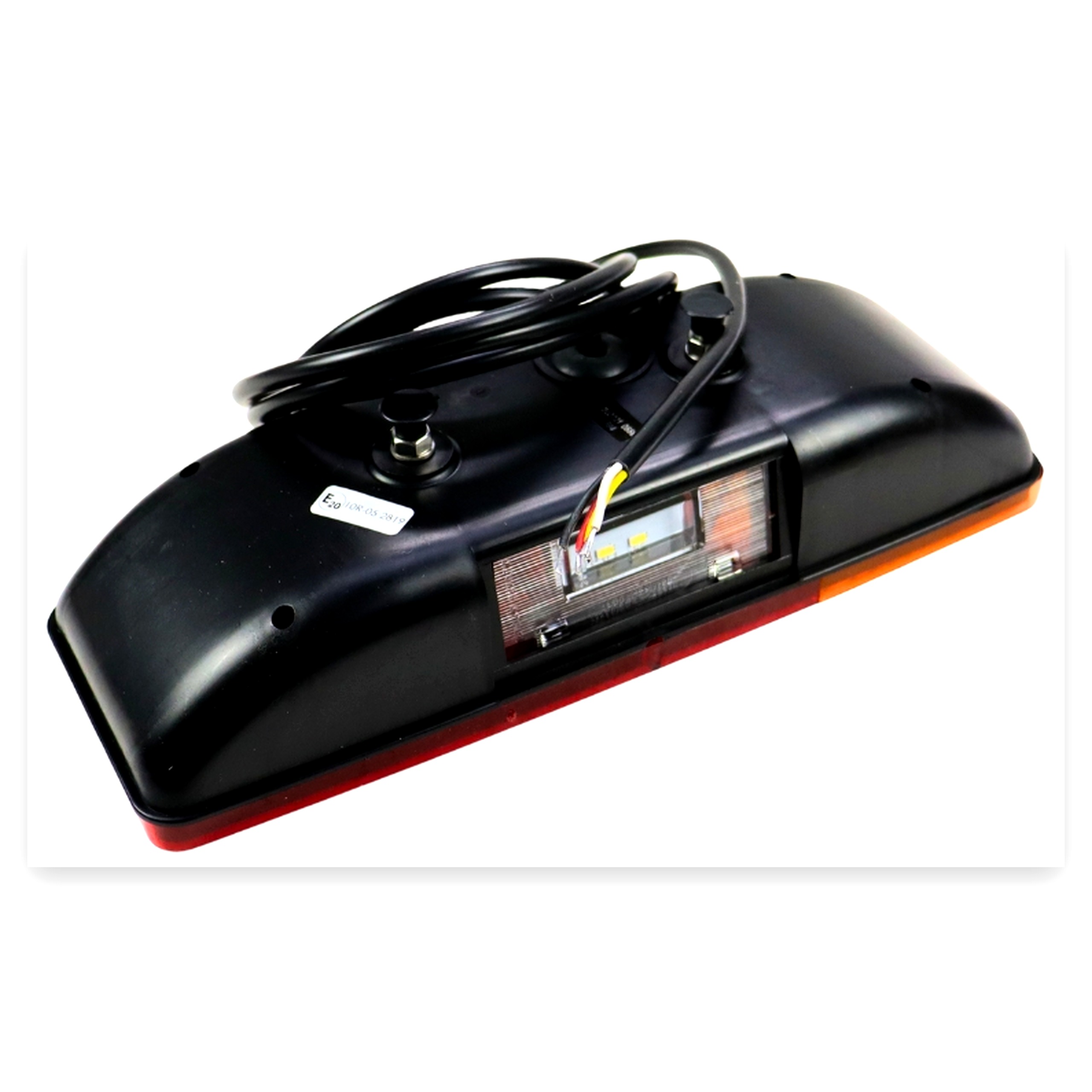 4db8c785f1c8f6aad9d4e7f7fa1b2b1b.jpg Lampa zespolona tylna E-549 z oświetleniem tablicy rejestracyjnej LED
