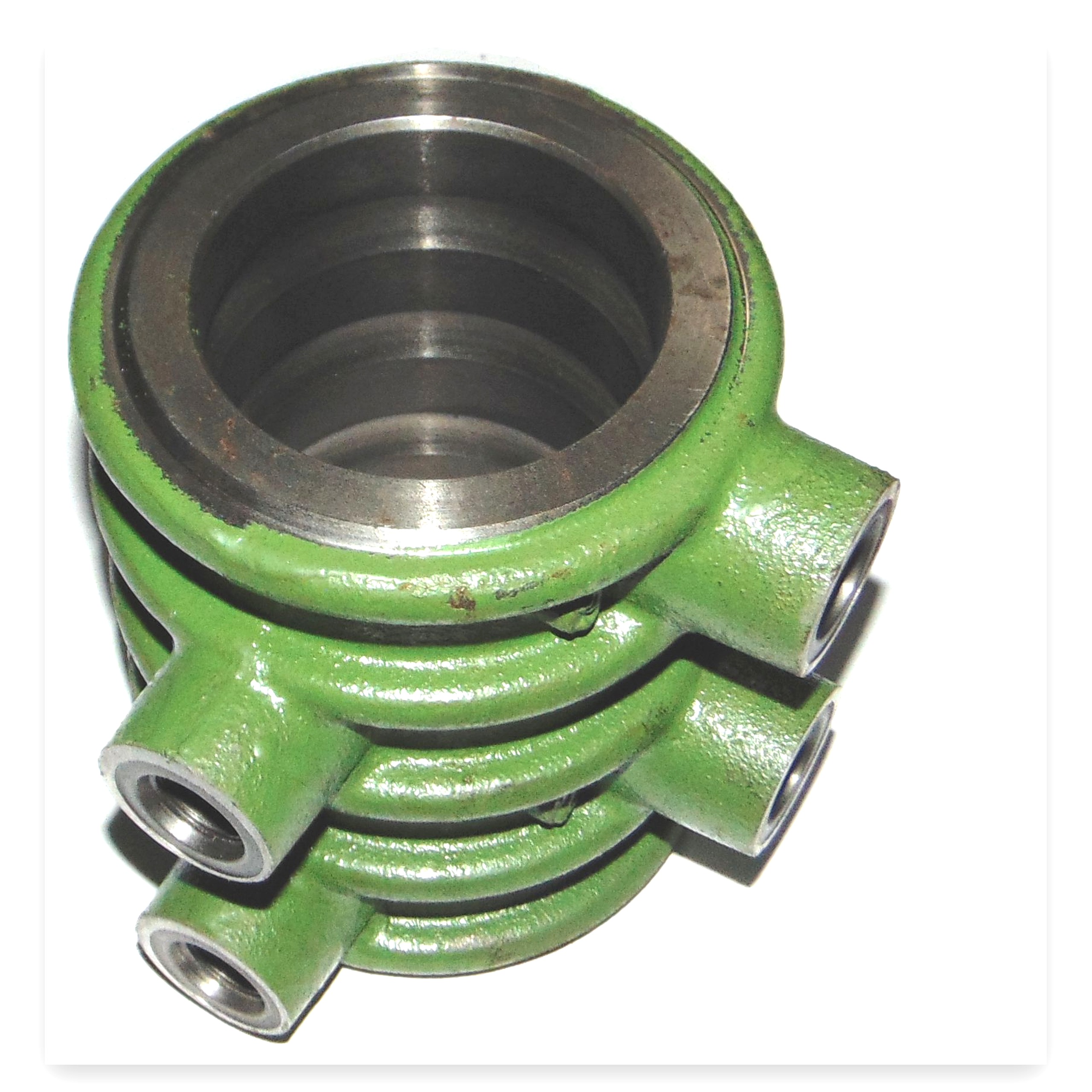 5db07d9e7e4610051430b10d6877d914.jpg Płaszcz korpus przegubu hydraulicznego ładowacz Cyklop T-214 Polska