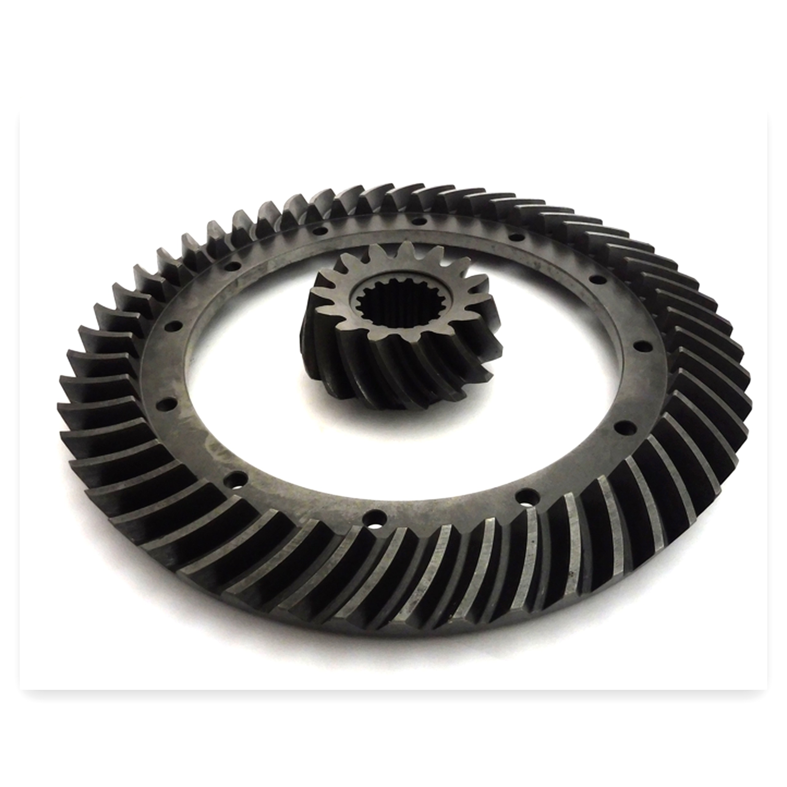 b9f6147d1ec6f3b8fc64ff433683e89f.jpg Koło talerzowe z kołem 15z X 51z mechanizmu różnicowego tylnego mostu