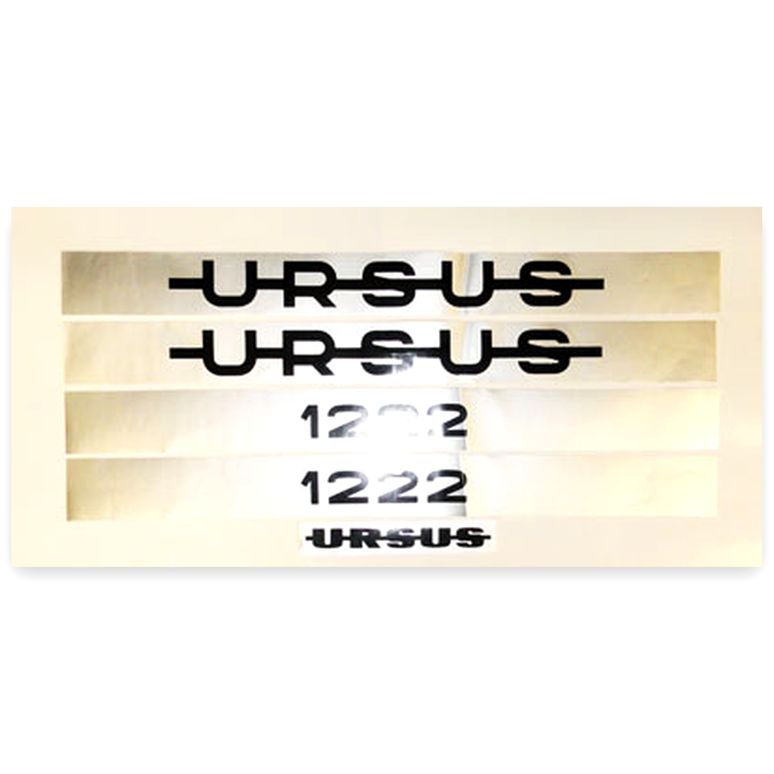 d628f82a754709e60739d7446b6e5188.jpg Komplet znaków - emblematów Ursus 1222