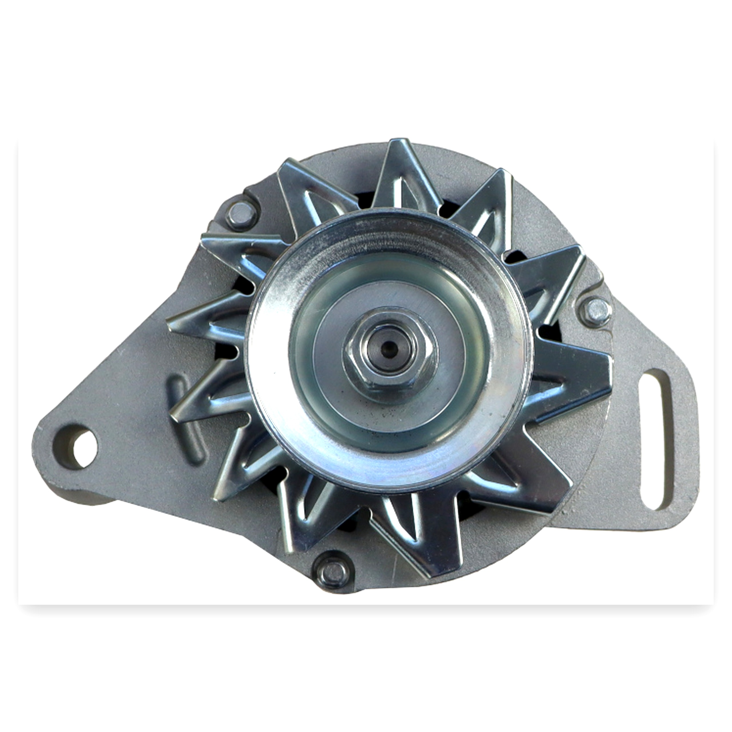 e31a5faef04b99318cdf273c6aec3d04.jpg Alternator 14 V 55A do ciągnika Ursus C-360